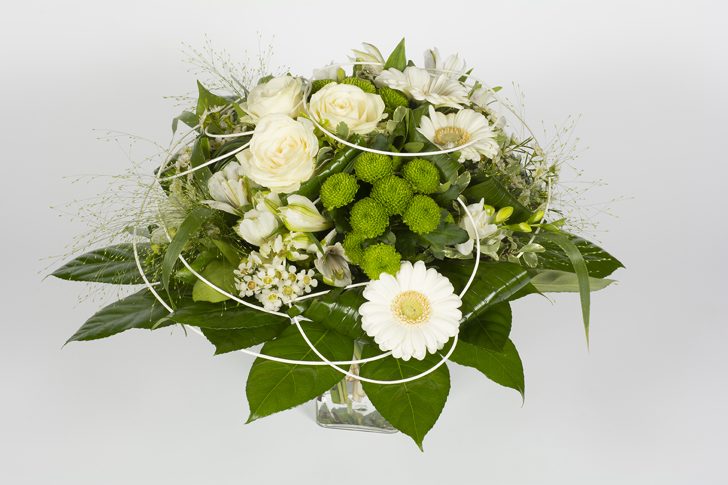 Bouquet rond vert et blanc – Chlorophylle - Livraison fleurs Le Mans